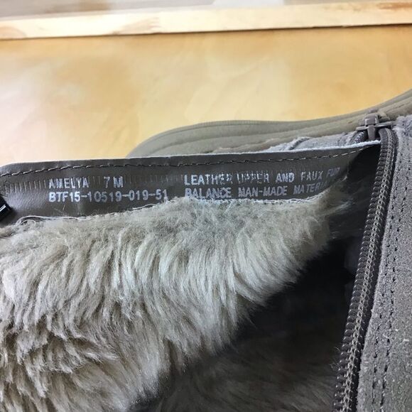 Baretraps suede faux fur ankle winter boots tan beige - Picture 8 of 16